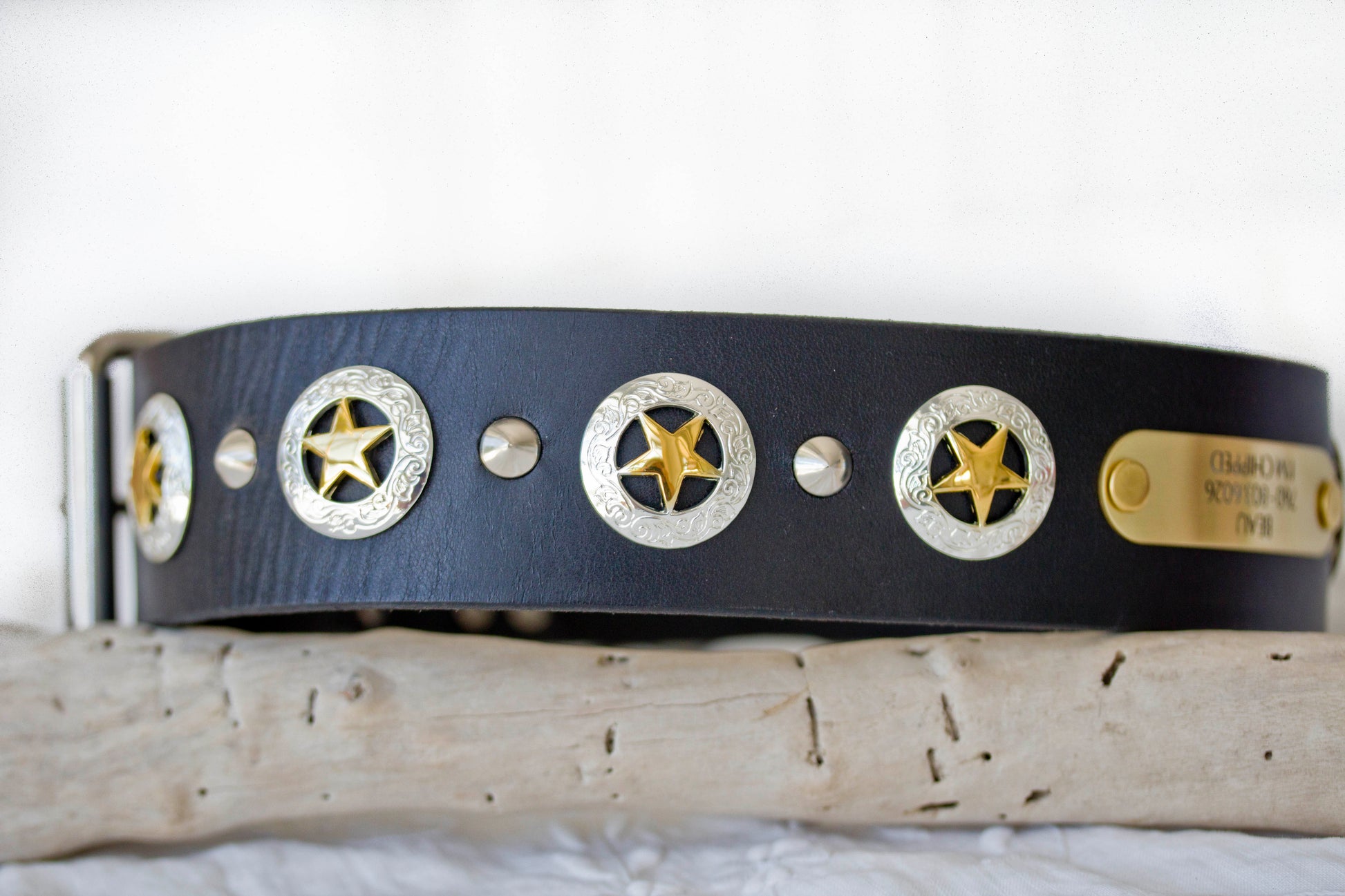 Texas Star cone studs detail on 2 inch latigo leather large breed collar - Kippy and Co