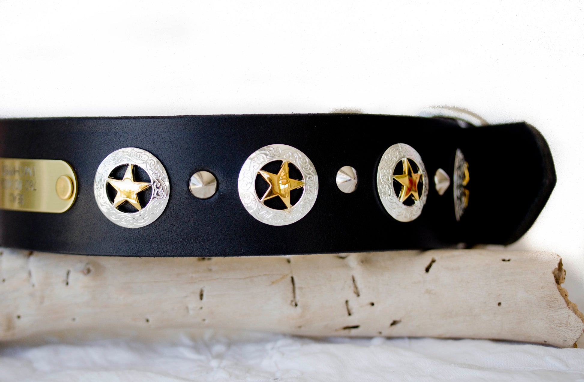 2 inch black latigo leather Texas Star dog collar side view - Kippy and Co