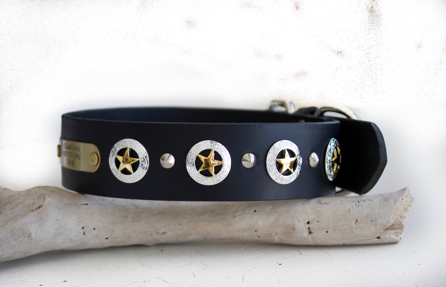 2 inch black latigo leather Texas Star dog collar side view - Kippy and Co